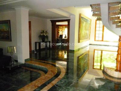 Casa en arriendo en El Poblado, Medellín · foto 4 de 13