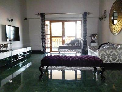 Casa en arriendo en El Poblado, Medellín · foto 6 de 13