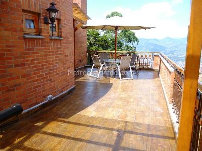 Casa de 4 alcobas en venta en El Poblado, Medellín, 650 m² · foto 13 de 14