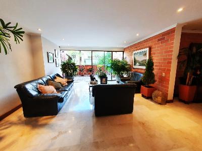 Apartamento de 5 alcobas en venta en El Poblado, Medellín, 180 m² · foto 2 de 18