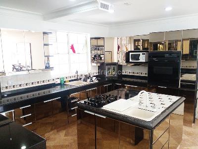 Casa de 5 alcobas en venta en El Poblado, Medellín, 375 m² · foto 5 de 20