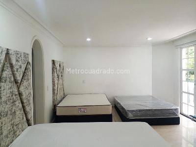 Casa de 5 alcobas en venta en El Poblado, Medellín, 375 m² · foto 7 de 20