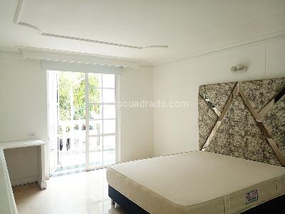 Casa de 5 alcobas en venta en El Poblado, Medellín, 375 m² · foto 9 de 20