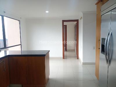 Apartamento de 4 alcobas en venta en El Poblado, Medellín, 414 m² · foto 11 de 19