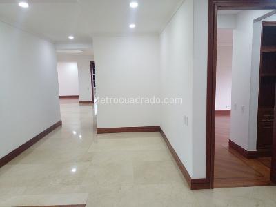 Apartamento de 4 alcobas en venta en El Poblado, Medellín, 414 m² · foto 9 de 19