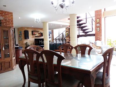 Casa de 4 alcobas en venta en Envigado, Envigado, 481 m² · foto 4 de 20