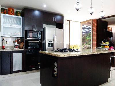 Casa de 4 alcobas en venta en Envigado, Envigado, 481 m² · foto 5 de 20