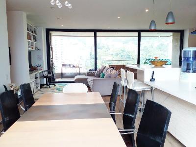 Apartamento de 3 alcobas en venta en El Poblado, Medellín, 198 m² · foto 4 de 17