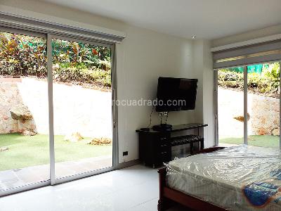 Casa de 5 alcobas en venta en El Poblado, Medellín, 960 m² · foto 14 de 19