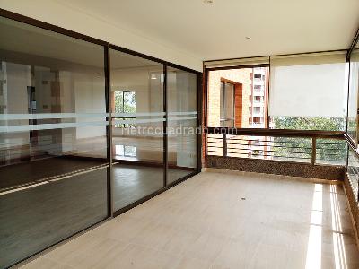 Apartamento de 3 alcobas en venta en Los Balsos, Medellín, 320 m² · foto 19 de 19