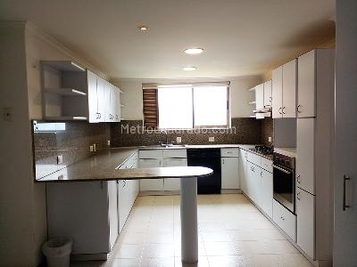 Apartamento de 3 alcobas en venta en Los Balsos, Medellín, 320 m² · foto 4 de 19
