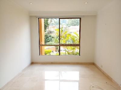 Apartamento de 3 alcobas en venta en Los Balsos, Medellín, 320 m² · foto 7 de 19