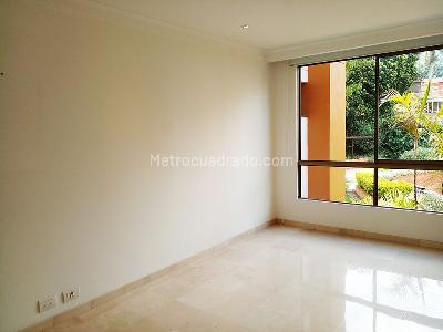 Apartamento de 3 alcobas en venta en Los Balsos, Medellín, 320 m² · foto 8 de 19
