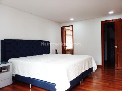 Apartamento de 3 alcobas en venta en Los Balsos, Medellín, 215 m² · foto 12 de 18