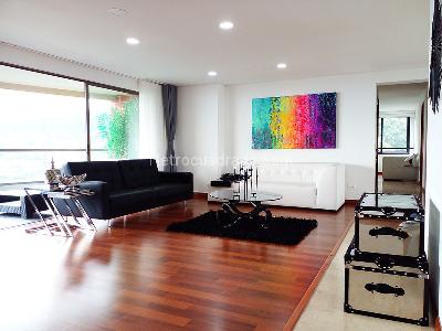 Apartamento de 3 alcobas en venta en Los Balsos, Medellín, 215 m² · foto 1 de 18