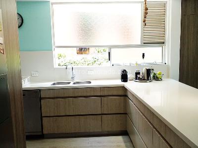 Casa de 3 alcobas en venta en El Poblado, Medellín, 252 m² · foto 7 de 20