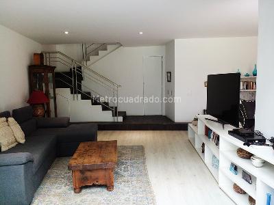 Casa de 3 alcobas en venta en El Poblado, Medellín, 252 m² · foto 9 de 20