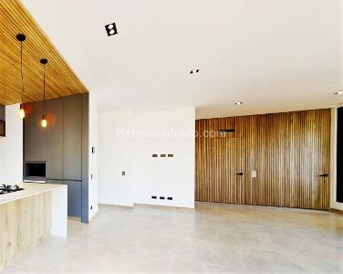 Apartamento de 3 alcobas en venta en El Poblado, Medellín, 193 m² · foto 2 de 14
