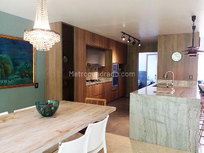Casa de 3 alcobas en venta en El Poblado, Medellín, 450 m² · foto 5 de 20