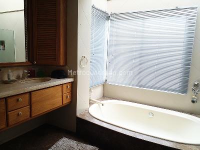 Casa de 5 alcobas en venta en El Poblado, Medellín, 647 m² · foto 13 de 18