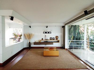 Casa de 5 alcobas en venta en El Poblado, Medellín, 647 m² · foto 3 de 18