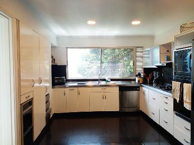 Casa de 5 alcobas en venta en El Poblado, Medellín, 647 m² · foto 4 de 18