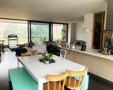 Apartamento de 3 alcobas en venta en El Poblado, Medellín, 200 m² · foto 3 de 14