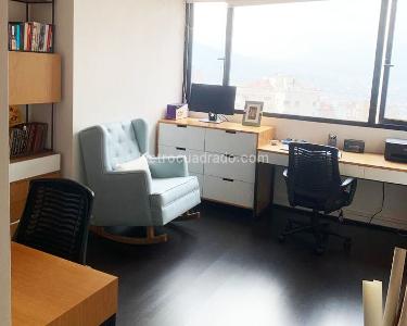 Apartamento de 3 alcobas en venta en El Poblado, Medellín, 200 m² · foto 5 de 14