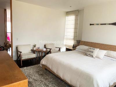 Apartamento de 3 alcobas en venta en El Poblado, Medellín, 200 m² · foto 8 de 14