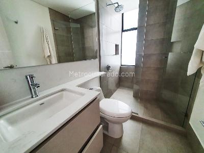 Apartamento de 3 alcobas en venta en Lalinde, Medellín, 112 m² · foto 10 de 13