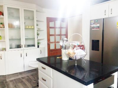 Casa de 3 alcobas en venta en El Poblado, Medellín, 430 m² · foto 4 de 18