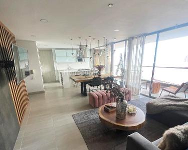 Apartamento de 3 alcobas en venta en El Poblado, Medellín, 160 m² · foto 2 de 16