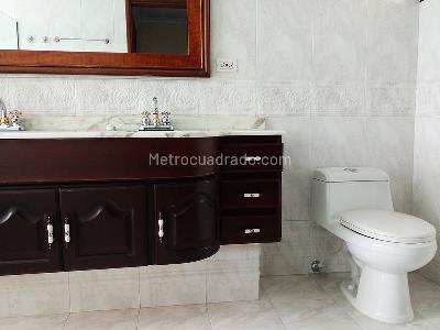 Apartamento en venta en El Poblado, Medellín · foto 18 de 20