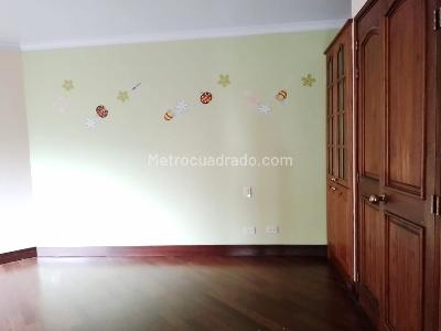 Apartamento en venta en El Poblado, Medellín · foto 10 de 20