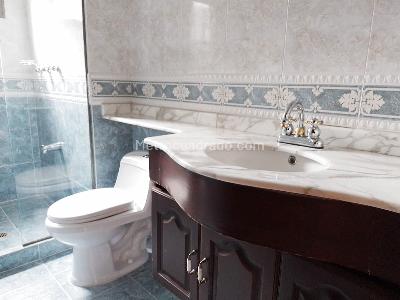 Apartamento en venta en El Poblado, Medellín · foto 12 de 20