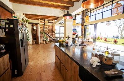 Casa de 4 alcobas en venta en Envigado, Envigado, 375 m² · foto 6 de 16