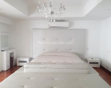 Casa de 3 alcobas en venta en El Poblado, Medellín, 510 m² · foto 11 de 17