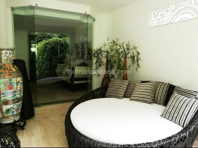 Casa de 3 alcobas en venta en El Poblado, Medellín, 510 m² · foto 15 de 17
