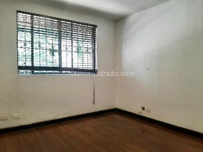 Casa de 4 alcobas en venta en El Poblado, Medellín, 234 m² · foto 11 de 18