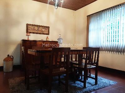 Casa de 4 alcobas en venta en Envigado, Envigado, 307 m² · foto 4 de 14