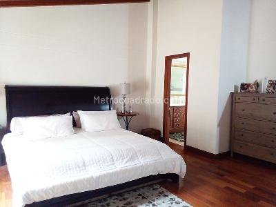 Casa de 3 alcobas en venta en El Poblado, Medellín, 360 m² · foto 12 de 18