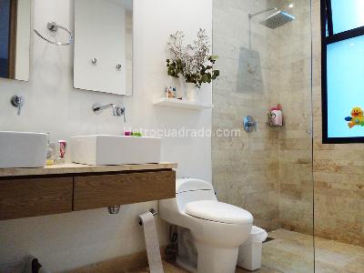 Apartamento de 3 alcobas en venta en El Poblado, Medellín, 181 m² · foto 17 de 20