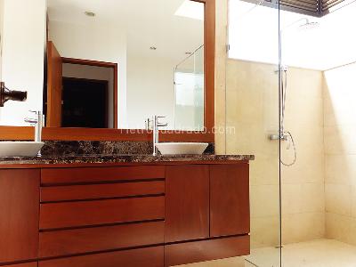 Casa de 5 alcobas en venta en Envigado, Envigado, 700 m² · foto 16 de 20