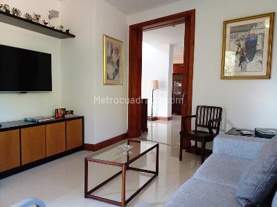 Casa de 3 alcobas en venta en Envigado, Envigado, 600 m² · foto 9 de 20