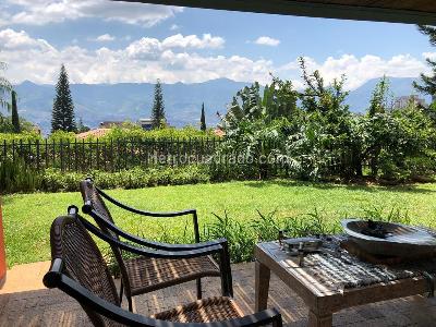 Casa de 3 alcobas en venta en El Poblado, Medellín, 240 m² · foto 12 de 14