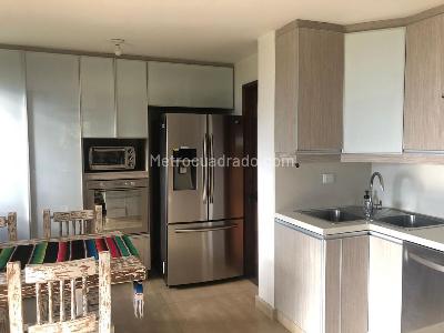 Casa de 3 alcobas en venta en El Poblado, Medellín, 240 m² · foto 3 de 14