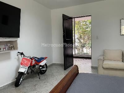 Casa de 4 alcobas en venta en El Poblado, Medellín, 500 m² · foto 12 de 19