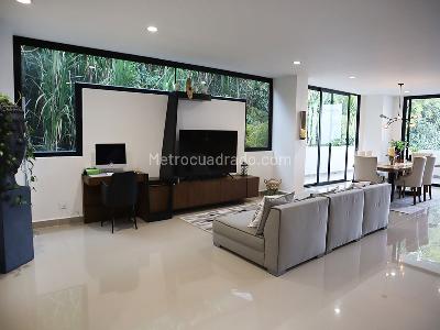 Casa de 4 alcobas en venta en El Poblado, Medellín, 720 m² · foto 4 de 20