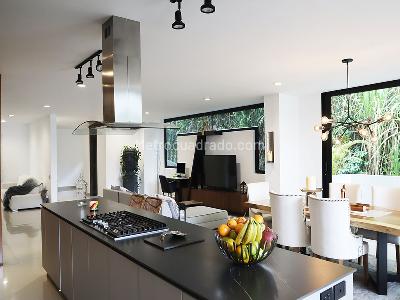 Casa de 4 alcobas en venta en El Poblado, Medellín, 720 m² · foto 7 de 20