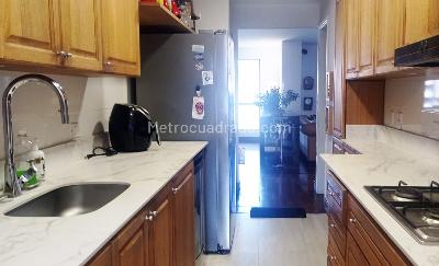 Apartamento en venta en El Poblado, Medellín · foto 8 de 17